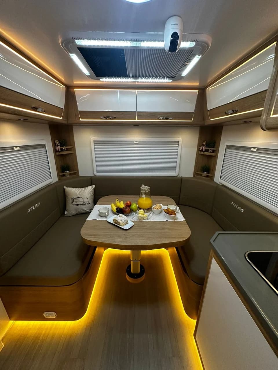 Atlas 7000 - Interna 23